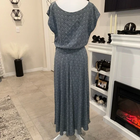 3 x 20$ Chic Blue Patterned Maxi Dress Size Medium - Picture 2 of 11